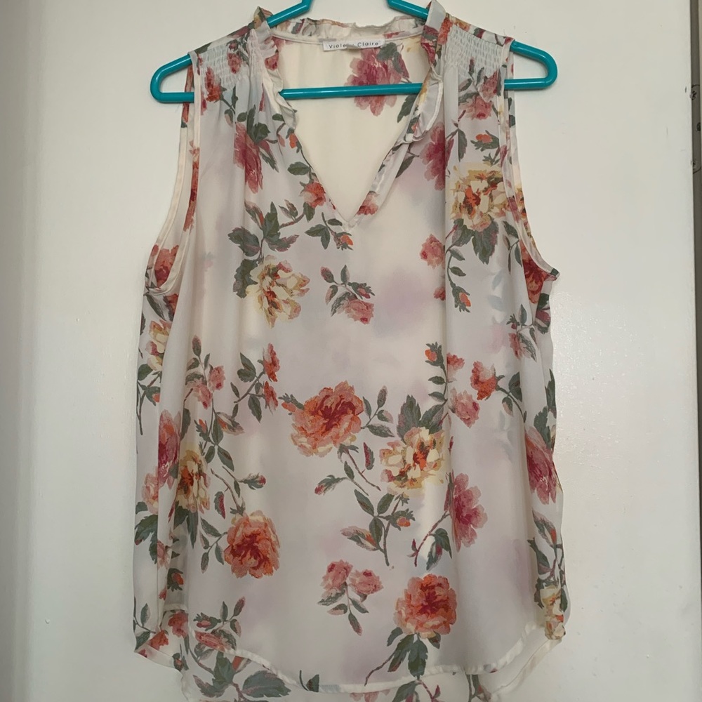Violet +Claire ladies sleeveless top